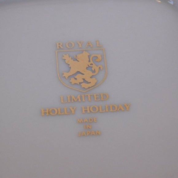 Pierced Treat Bowl Square Gold Trim Royal Limited Holly Holiday Christmas Japan - Picture 8 of 10